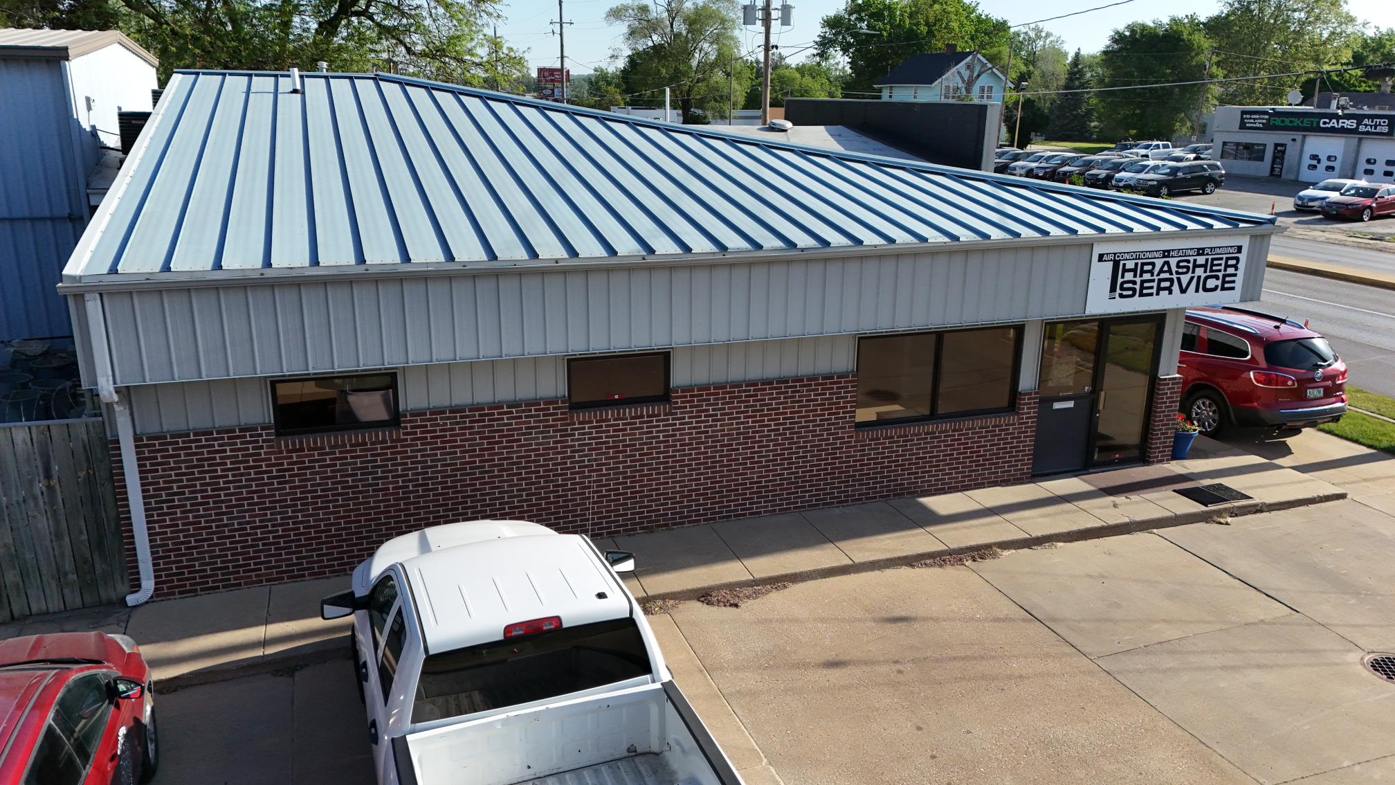 An aerial shot of Thrasher Service, a locally owned HVAC and plumbing company service Des Moines homeowners and businesses since 1978.